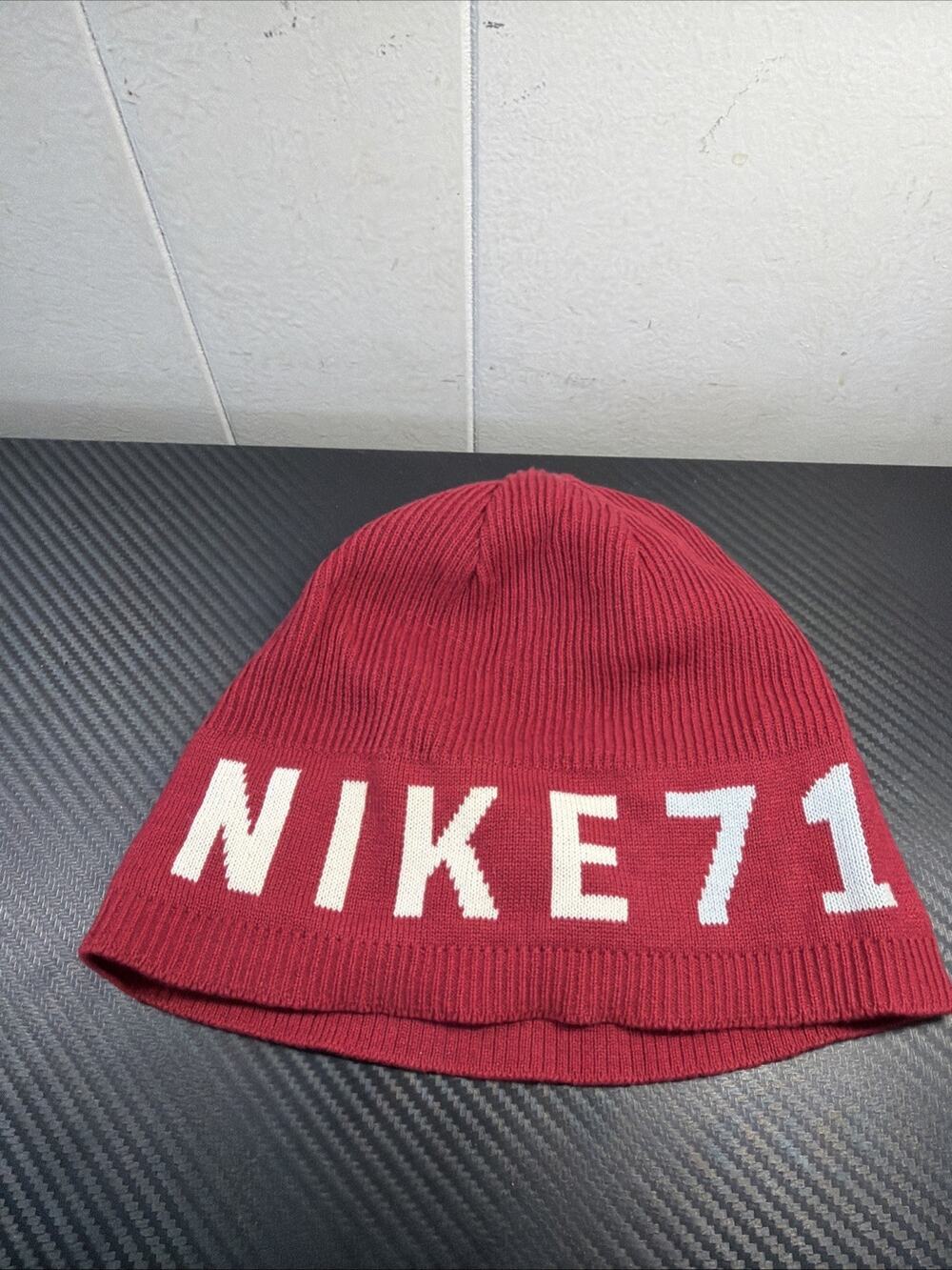 Vintage 71 Nike Beanie Hat Burgundy Red Embroidered Swoosh RARE Q2